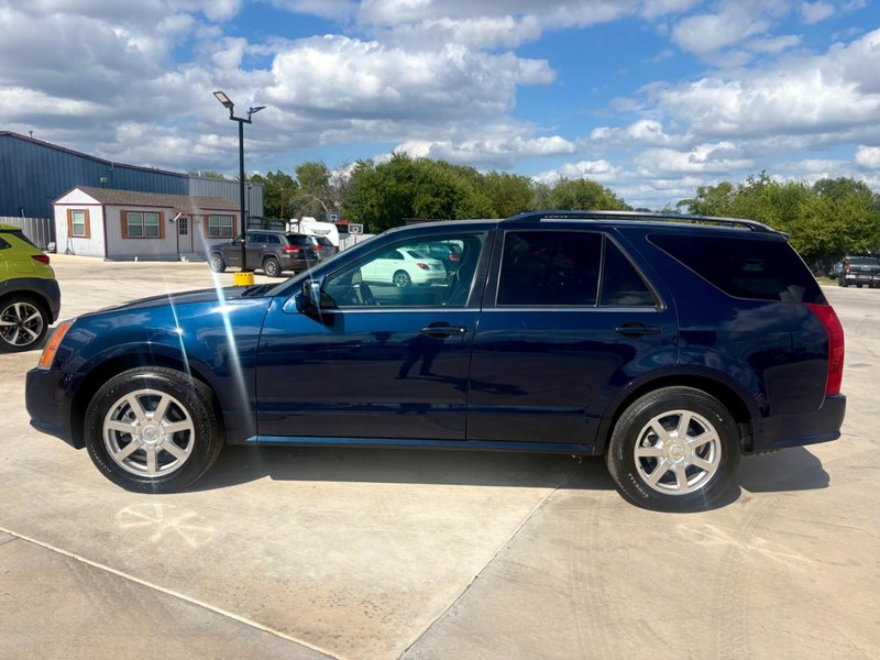 Cadillac SRX Vehicle Image 02