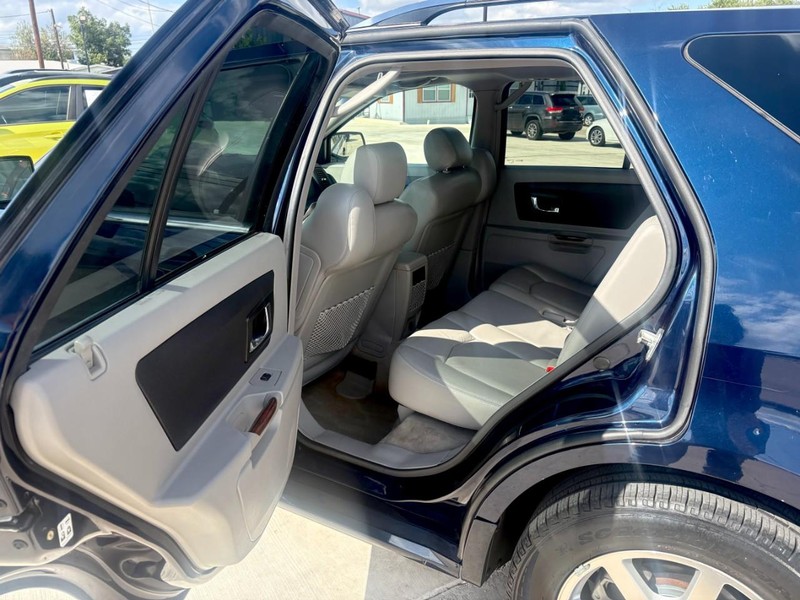 Cadillac SRX Vehicle Image 14