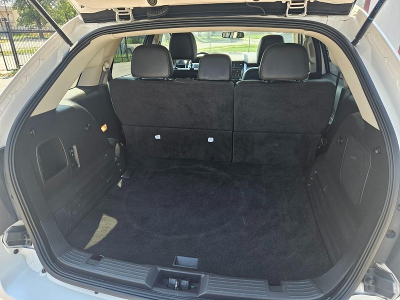 Ford Edge Vehicle Image 05
