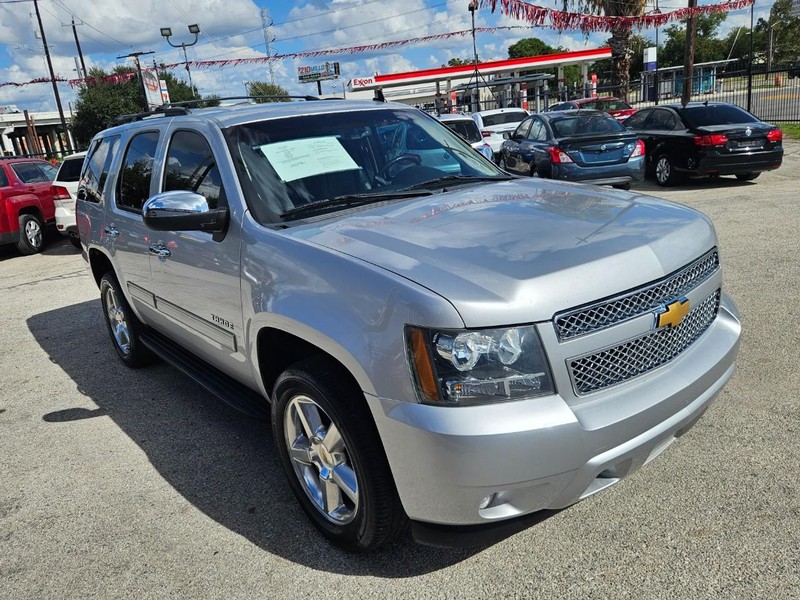 Chevrolet Tahoe Vehicle Full-screen Gallery Image 08