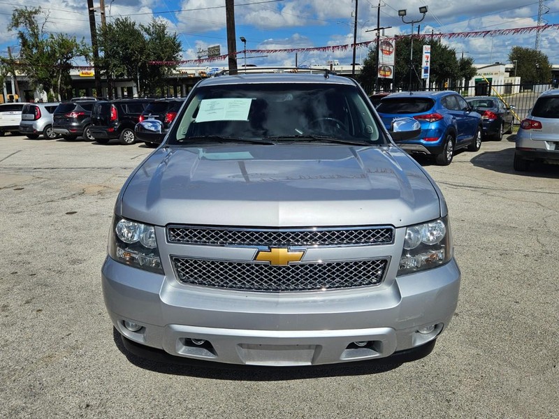 Chevrolet Tahoe Vehicle Full-screen Gallery Image 09