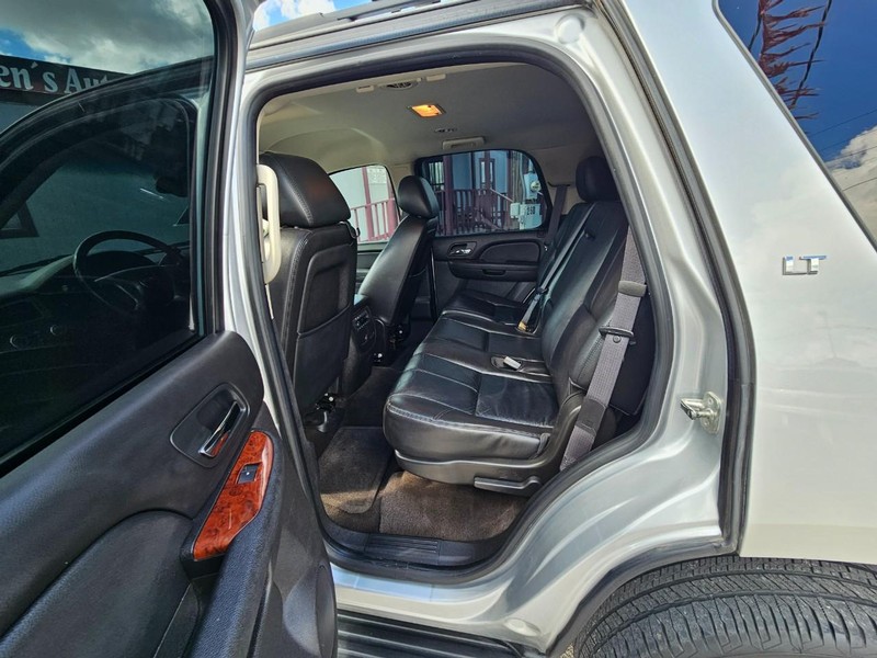 Chevrolet Tahoe Vehicle Full-screen Gallery Image 13