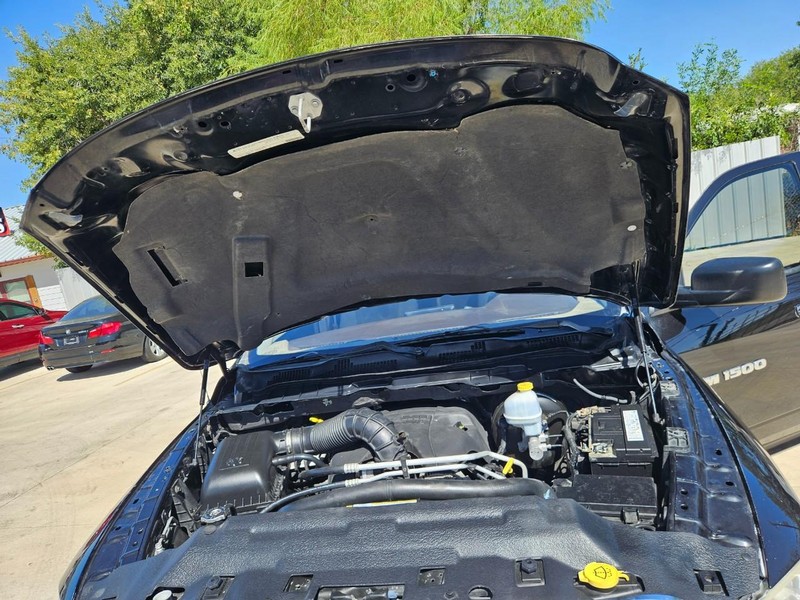 Ram 1500 Vehicle Image 09