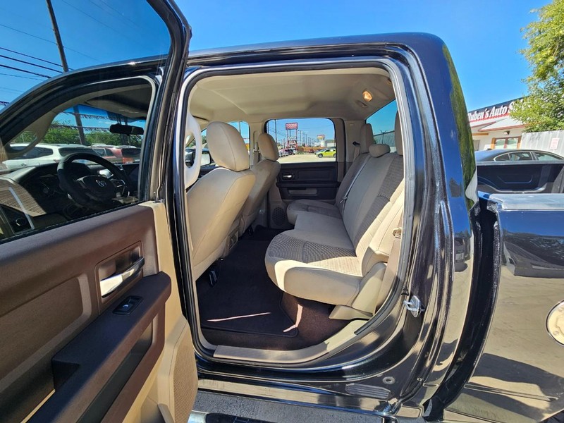 Ram 1500 Vehicle Image 12