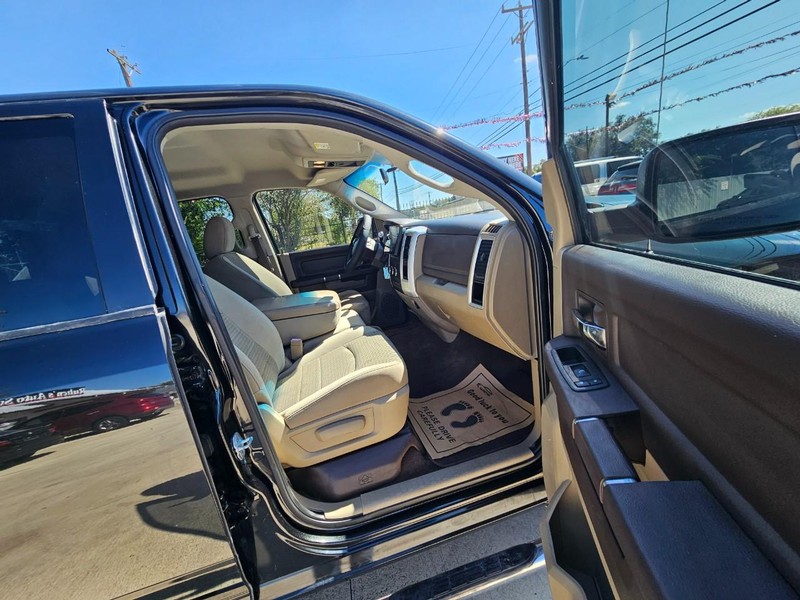 Ram 1500 Vehicle Image 14