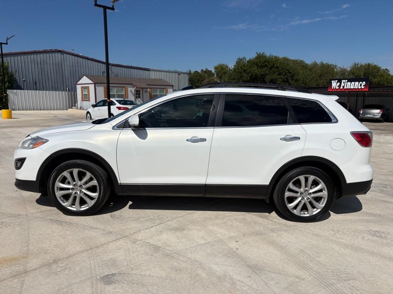 Mazda CX-9 Vehicle Image 02