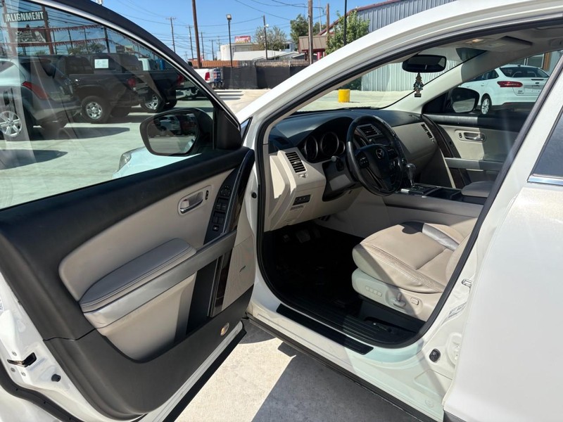 Mazda CX-9 Vehicle Image 09