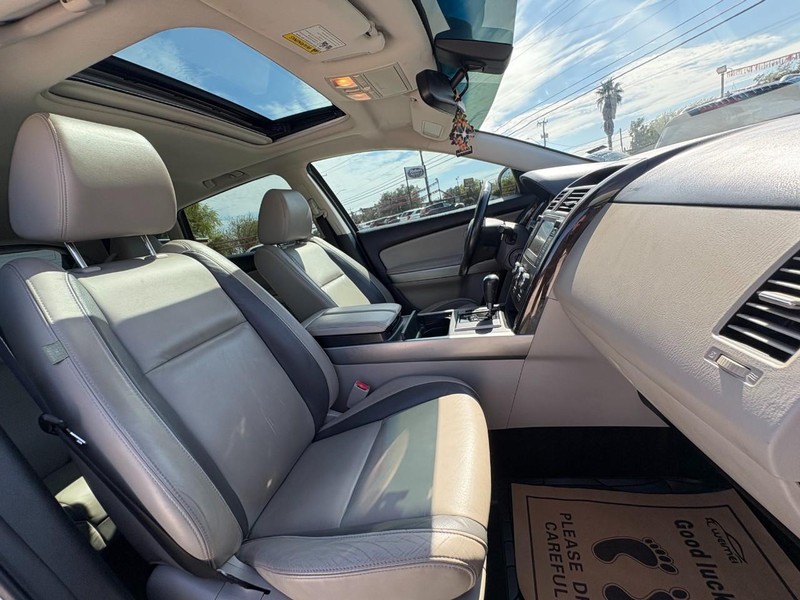 Mazda CX-9 Vehicle Image 12