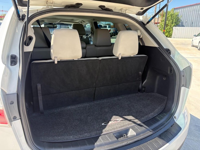 Mazda CX-9 Vehicle Image 19