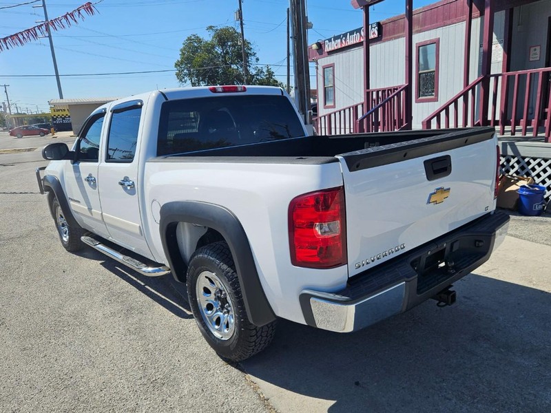 Chevrolet Silverado 1500 Vehicle Image 03