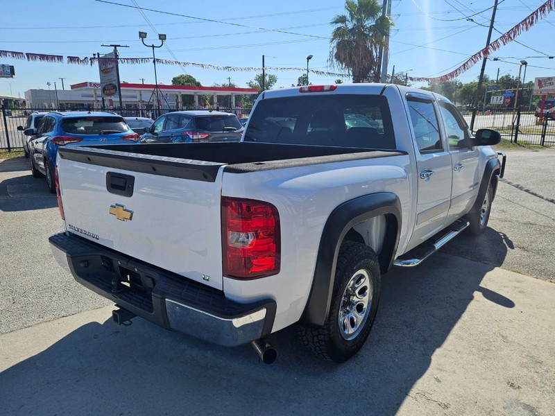 Chevrolet Silverado 1500 Vehicle Image 05