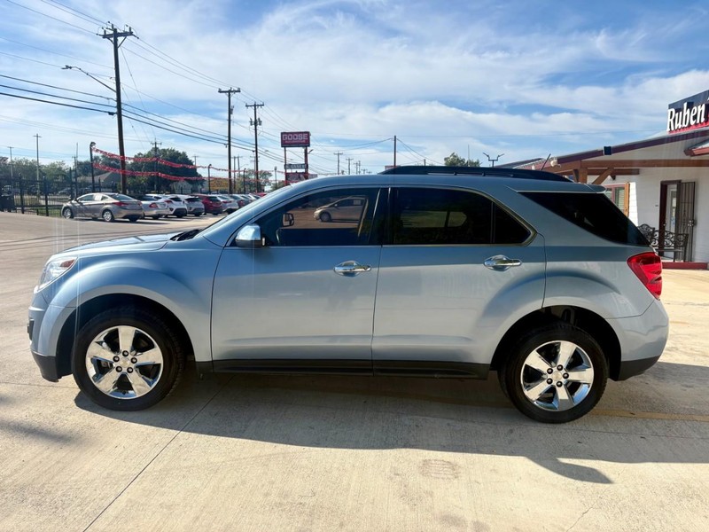 Chevrolet Equinox Vehicle Image 02