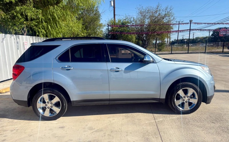 Chevrolet Equinox Vehicle Image 06