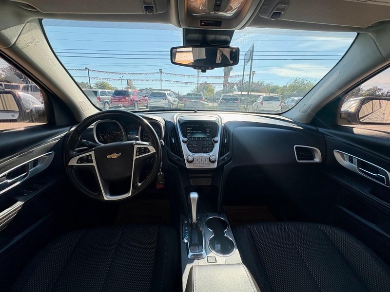 Chevrolet Equinox Vehicle Image 13
