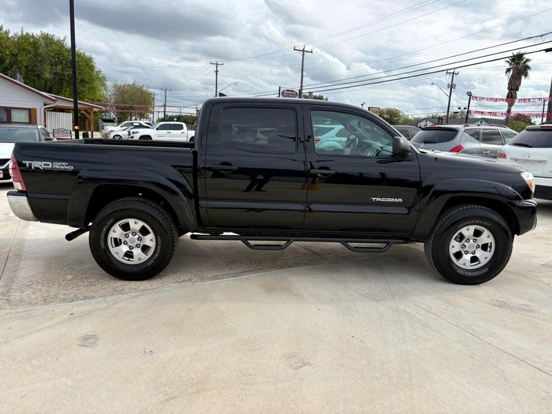 Toyota Tacoma Vehicle Image 06