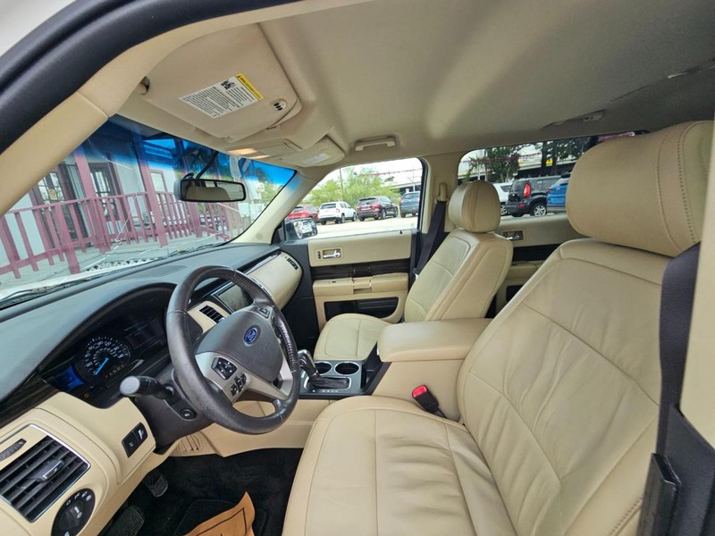 Ford Flex Vehicle Image 12