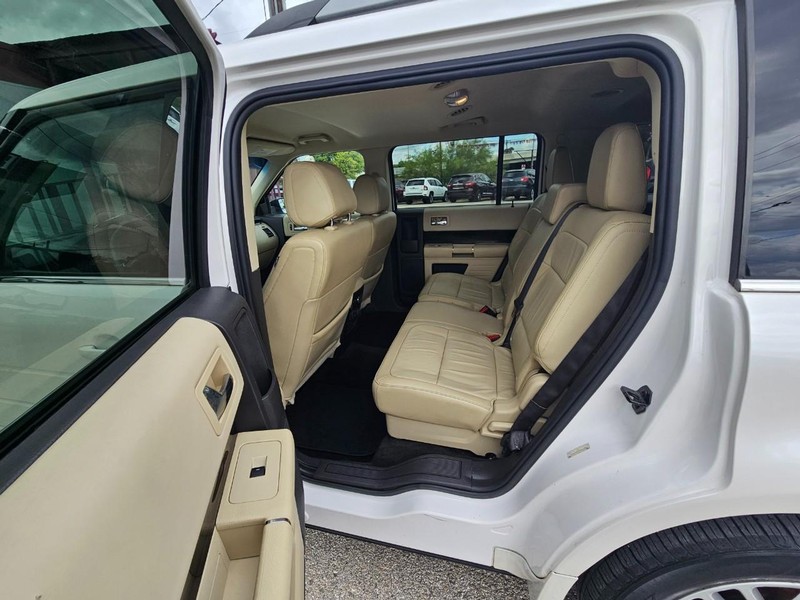 Ford Flex Vehicle Image 13