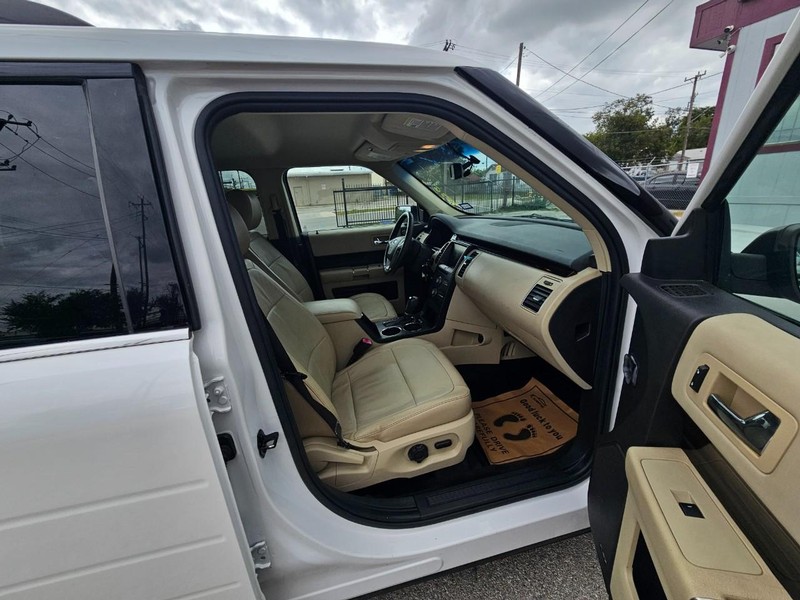 Ford Flex Vehicle Image 15