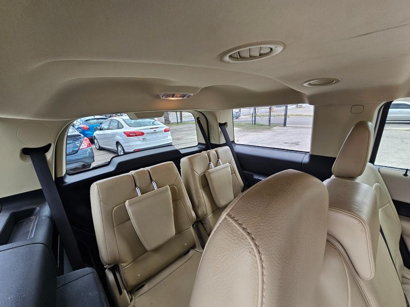 Ford Flex Vehicle Image 19