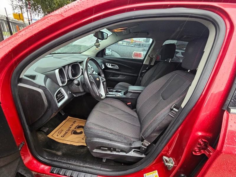 Chevrolet Equinox Vehicle Full-screen Gallery Image 02