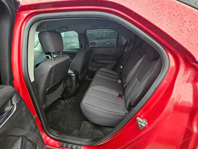 Chevrolet Equinox Vehicle Full-screen Gallery Image 04