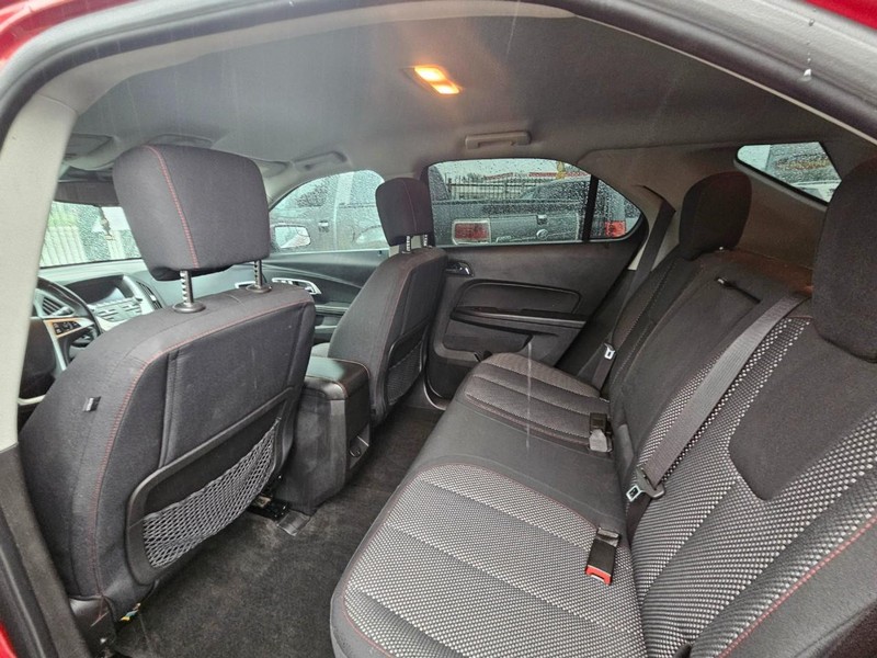 Chevrolet Equinox Vehicle Full-screen Gallery Image 05