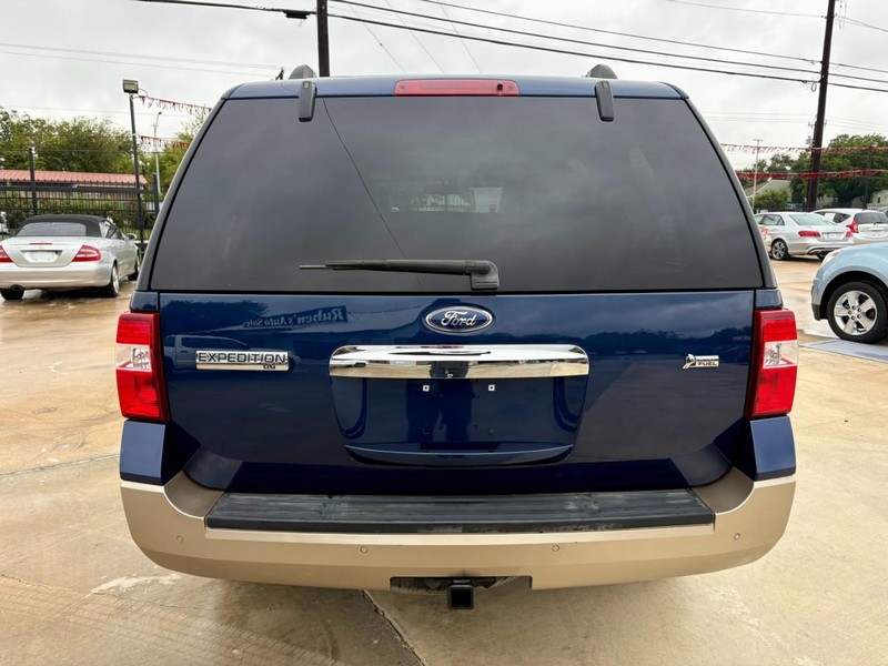 Ford Expedition Vehicle Image 04