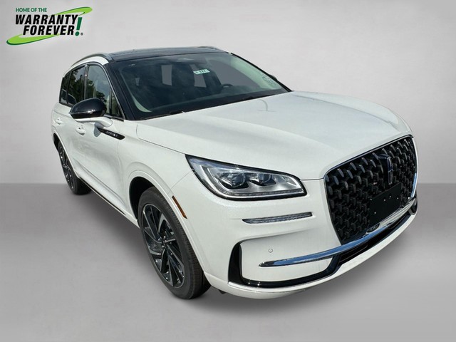 2024 Lincoln Corsair Grand Touring thumbnail image 03