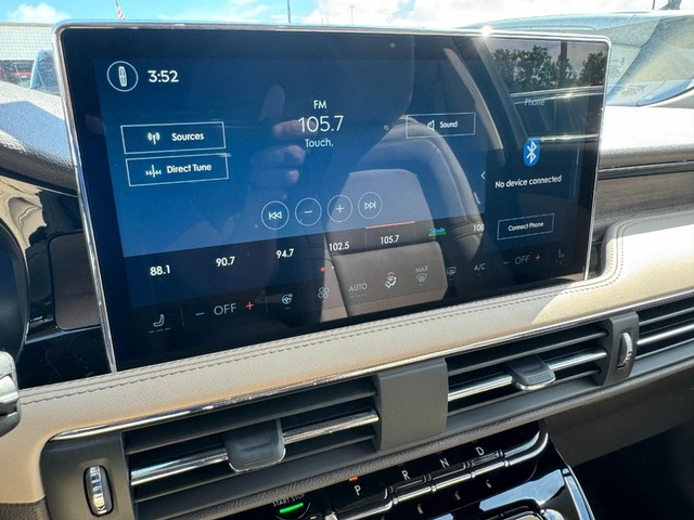 2024 Lincoln Corsair Grand Touring thumbnail image 16