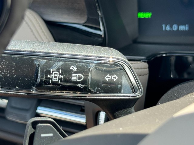 2024 Lincoln Corsair Grand Touring thumbnail image 20