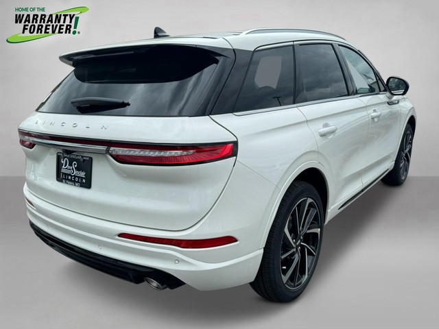 2024 Lincoln Corsair Grand Touring thumbnail image 05