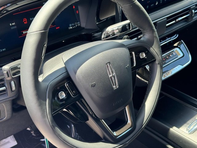 2024 Lincoln Corsair Grand Touring thumbnail image 15