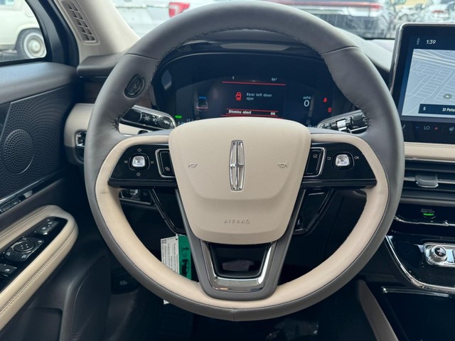 2024 Lincoln Corsair Grand Touring thumbnail image 10