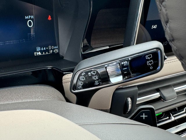 2024 Lincoln Corsair Grand Touring thumbnail image 21