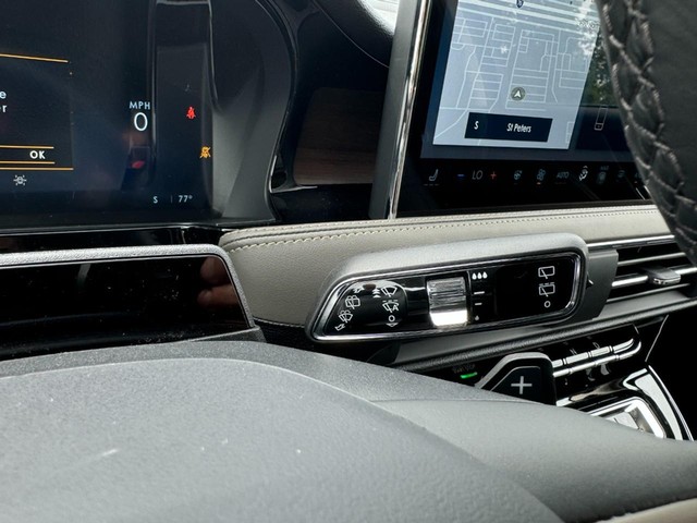 2024 Lincoln Corsair Grand Touring thumbnail image 21