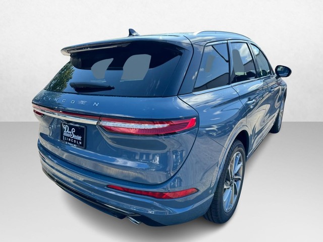 2024 Lincoln Corsair Grand Touring thumbnail image 05
