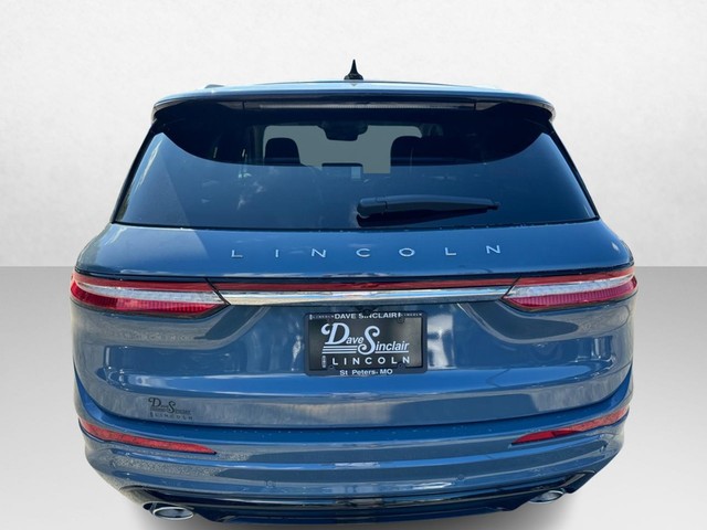 2024 Lincoln Corsair Grand Touring thumbnail image 06