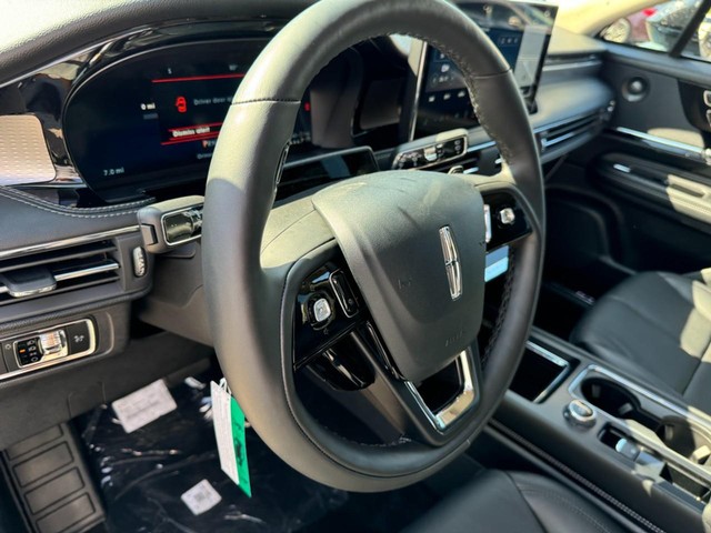 2024 Lincoln Corsair Grand Touring thumbnail image 15
