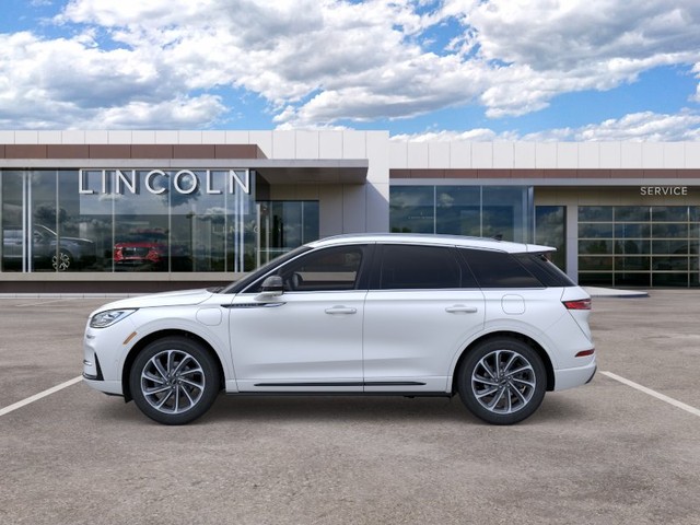 2024 Lincoln Corsair Grand Touring thumbnail image 03