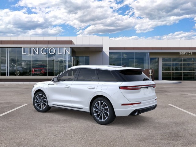 2024 Lincoln Corsair Grand Touring thumbnail image 04