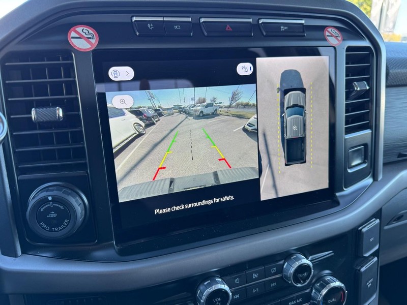 Ford F-150 Vehicle Full-screen Gallery Image 23