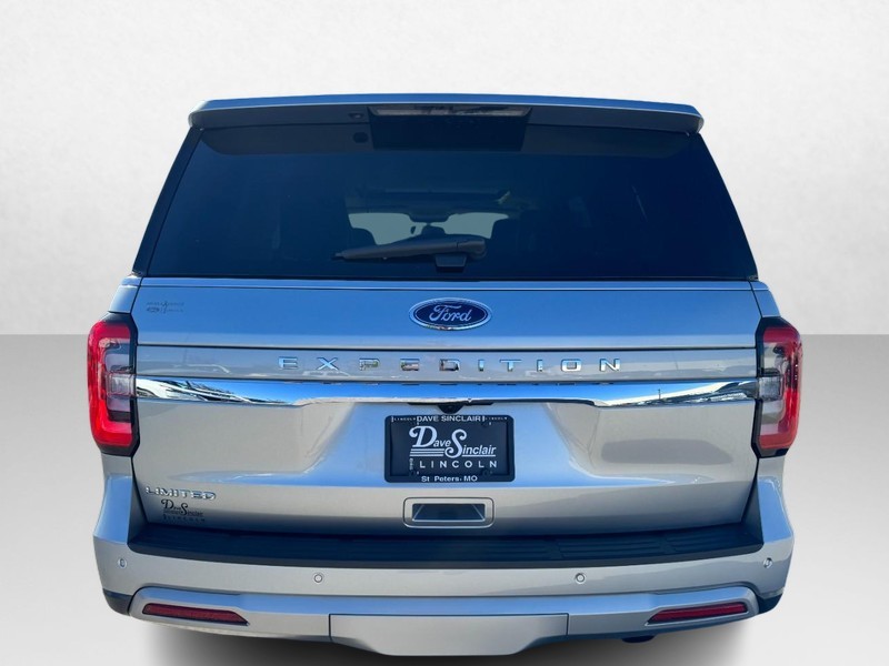 Ford Expedition Vehicle Full-screen Gallery Image 06