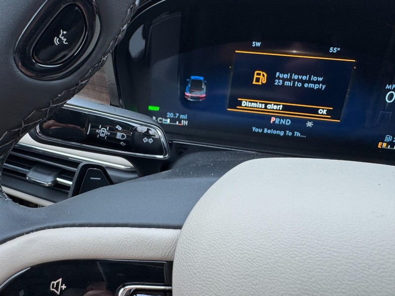 Lincoln Corsair Vehicle Full-screen Gallery Image 20