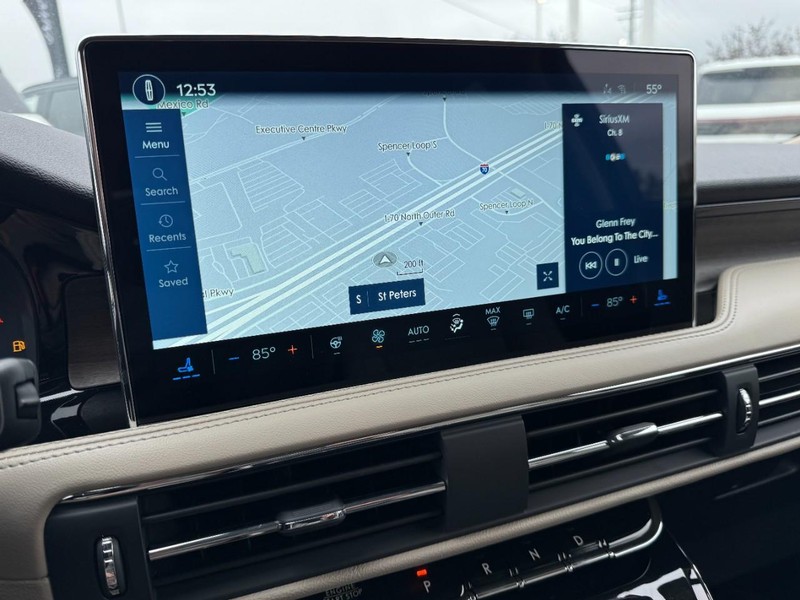 Lincoln Corsair Vehicle Full-screen Gallery Image 23