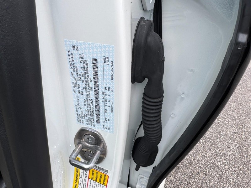 Lincoln Corsair Vehicle Full-screen Gallery Image 28