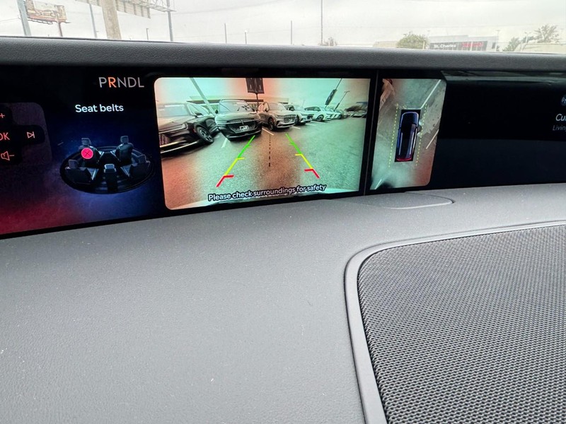 Lincoln Nautilus Vehicle Full-screen Gallery Image 24