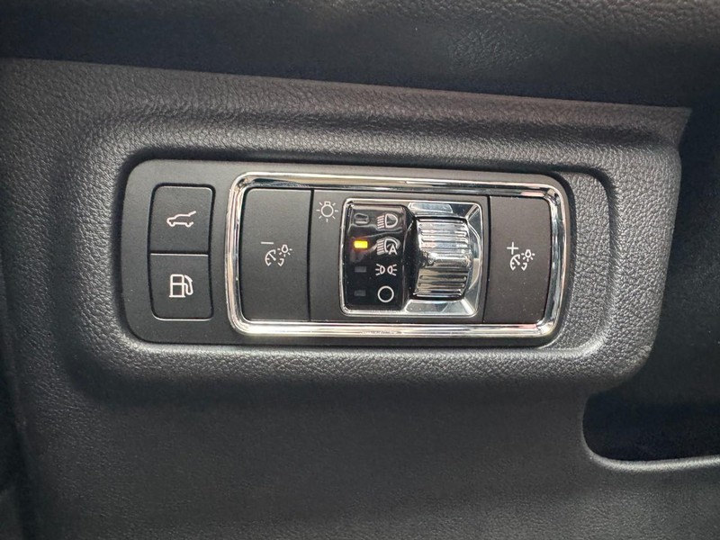 Lincoln Corsair Vehicle Full-screen Gallery Image 22