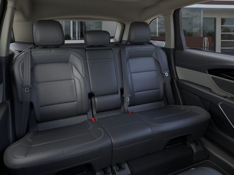 Lincoln Nautilus Vehicle Full-screen Gallery Image 11