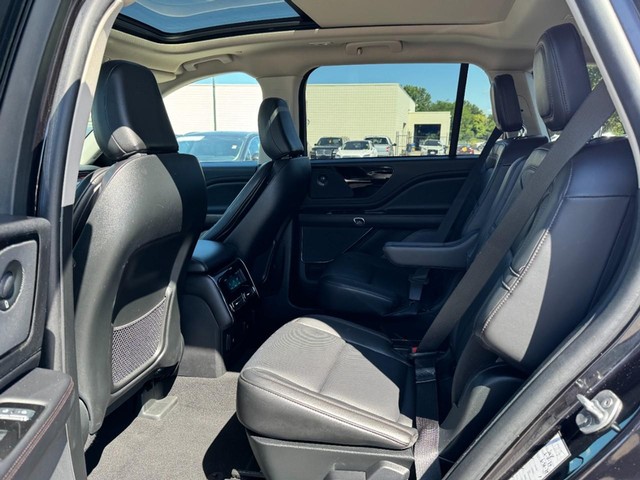 2024 Lincoln Aviator Reserve thumbnail image 12