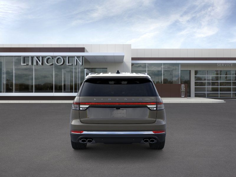 Lincoln Aviator Vehicle Full-screen Gallery Image 05
